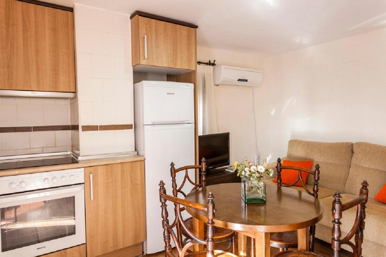 Apartamentos Casa Samper Santa Eulalia de Gallego Phòng bức ảnh