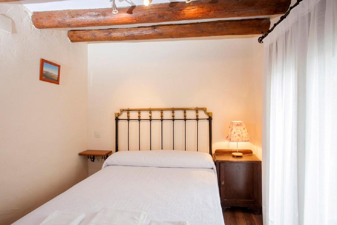 Apartamentos Casa Samper Santa Eulalia de Gallego Phòng bức ảnh