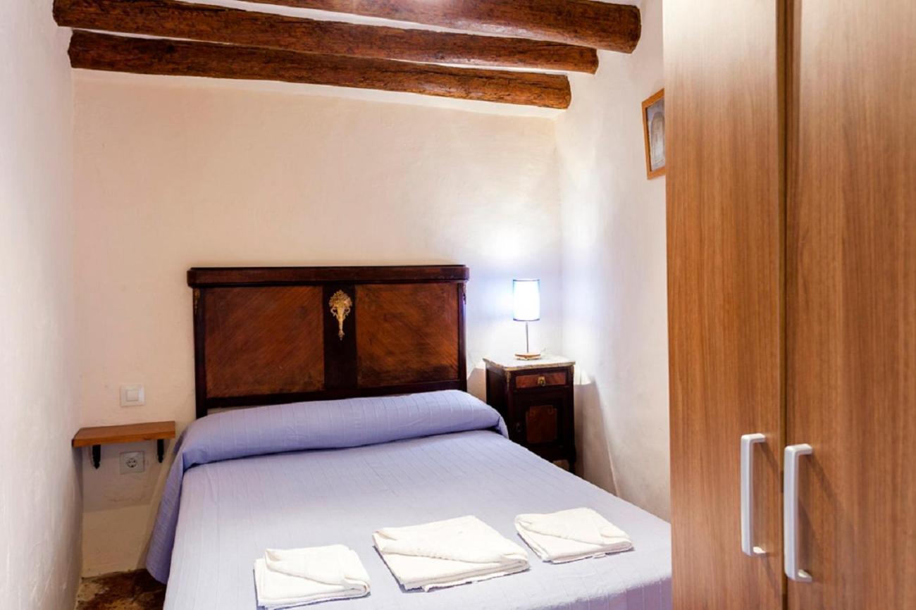 Apartamentos Casa Samper Santa Eulalia de Gallego Phòng bức ảnh